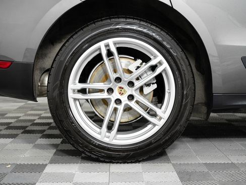 Used 2016 Porsche Macan S image 42