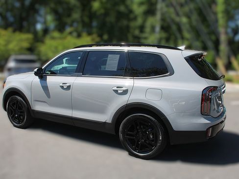 Certified 2025 Kia Telluride SX X-Line AWD/4WD image 6