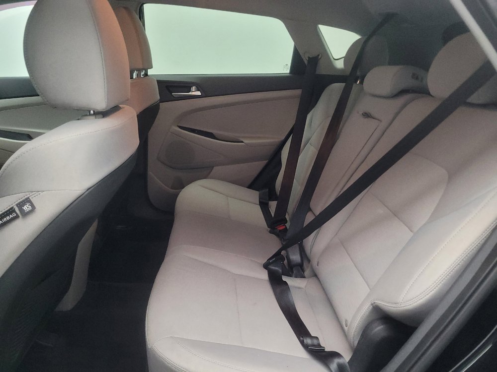 Used 2020 Hyundai Tucson Value FWD image 18