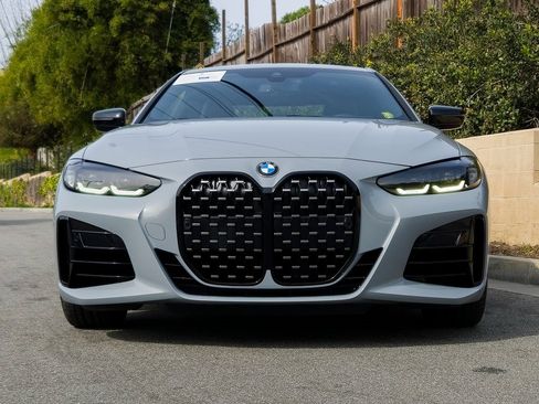Certified 2024 BMW M440i Coupe w/ Premium Package image 3
