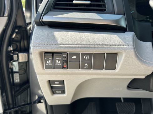 Used 2024 Honda Odyssey EX-L image 14