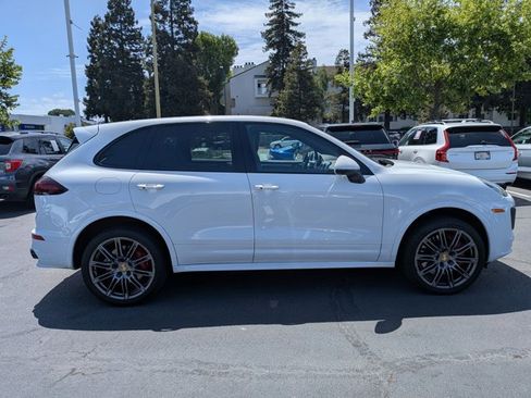 Used 2016 Porsche Cayenne GTS AWD/4WD image 4