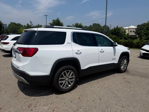 Used 2017 GMC Acadia SLE AWD/4WD image 5