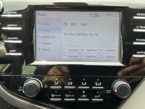 Used 2019 Toyota Camry LE image 26