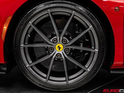 Used 2019 Ferrari 488 Pista Coupe RWD image 28