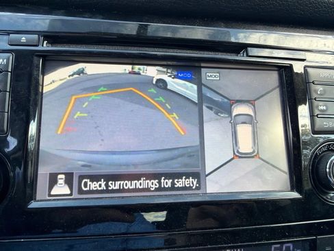 Used 2015 Nissan Rogue SV w/ SV Premium Package AWD/4WD image 27