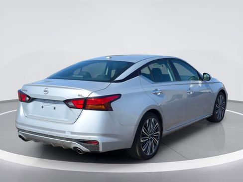 Used 2023 Nissan Altima 2.5 SL FWD image 6