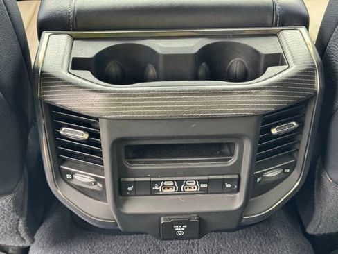 Used 2020 RAM 2500 Limited AWD/4WD image 19