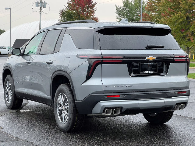 New 2027 Chevrolet Traverse LT w/ Driver Confidence Package AWD/4WD image 9