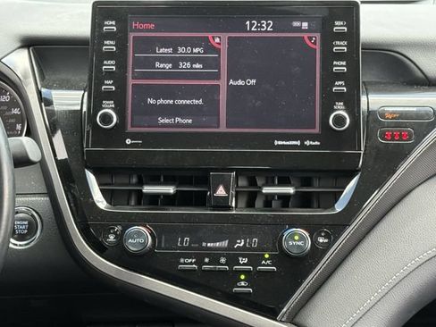 Used 2024 Toyota Camry XSE FWD image 16