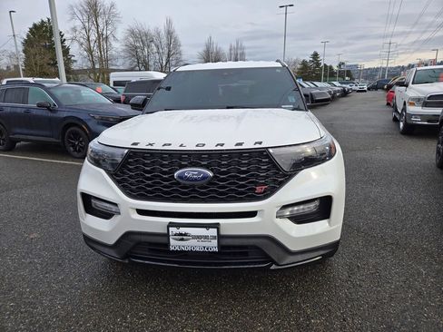 Used 2022 Ford Explorer ST w/ ST High-Performance Pack image 2