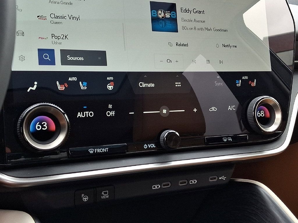 Certified 2026 Lexus RZ 450e AWD w/ Technology Package image 17