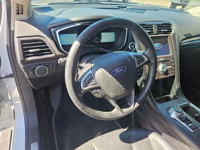 Used 2020 Ford Fusion Titanium AWD/4WD image 7
