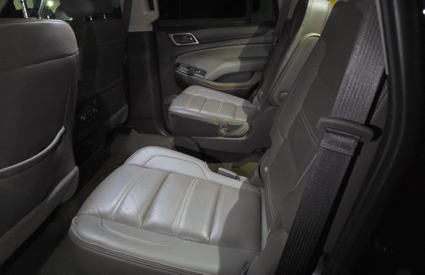 Used 2018 GMC Yukon Denali w/ Denali Ultimate Package AWD/4WD image 5