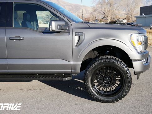 Used 2022 Ford F150 Lariat image 14