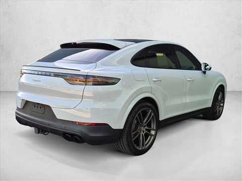 Used 2023 Porsche Cayenne Coupe AWD/4WD image 5