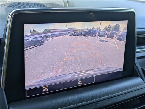 Used 2021 Chevrolet Tahoe Premier AWD/4WD image 15