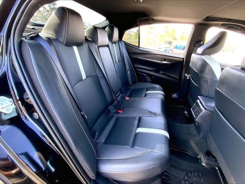 Used 2025 Toyota Camry SE w/ Multimedia Upgrade Package image 19