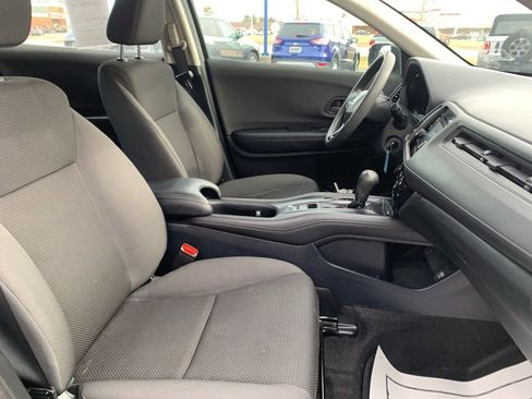Used 2019 Honda HR-V LX image 14