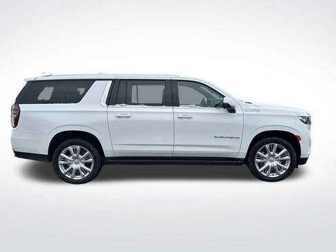 Certified 2023 Chevrolet Suburban High Country w/ Premium Package 2 image 6