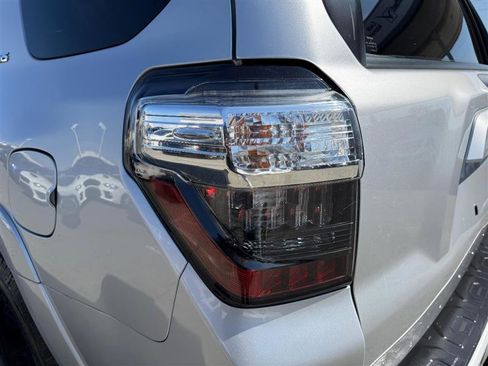 Used 2016 Toyota 4Runner SR5 RWD image 10
