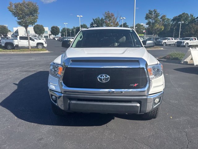 Used 2015 Toyota Tundra SR5 w/ SR5 Upgrade Package AWD/4WD image 10