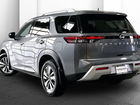 Certified 2023 Nissan Pathfinder SL image 10