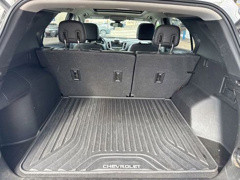 Used 2018 Chevrolet Equinox Premier AWD/4WD image 32