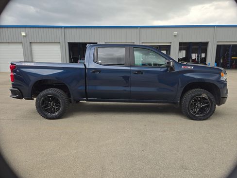 Certified 2023 Chevrolet Silverado 1500 LT Trail Boss w/ Convenience Package II AWD/4WD image 2