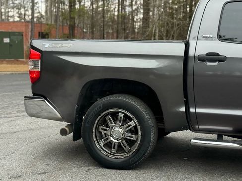Used 2014 Toyota Tundra SR5 w/ SR5 Upgrade Package image 9