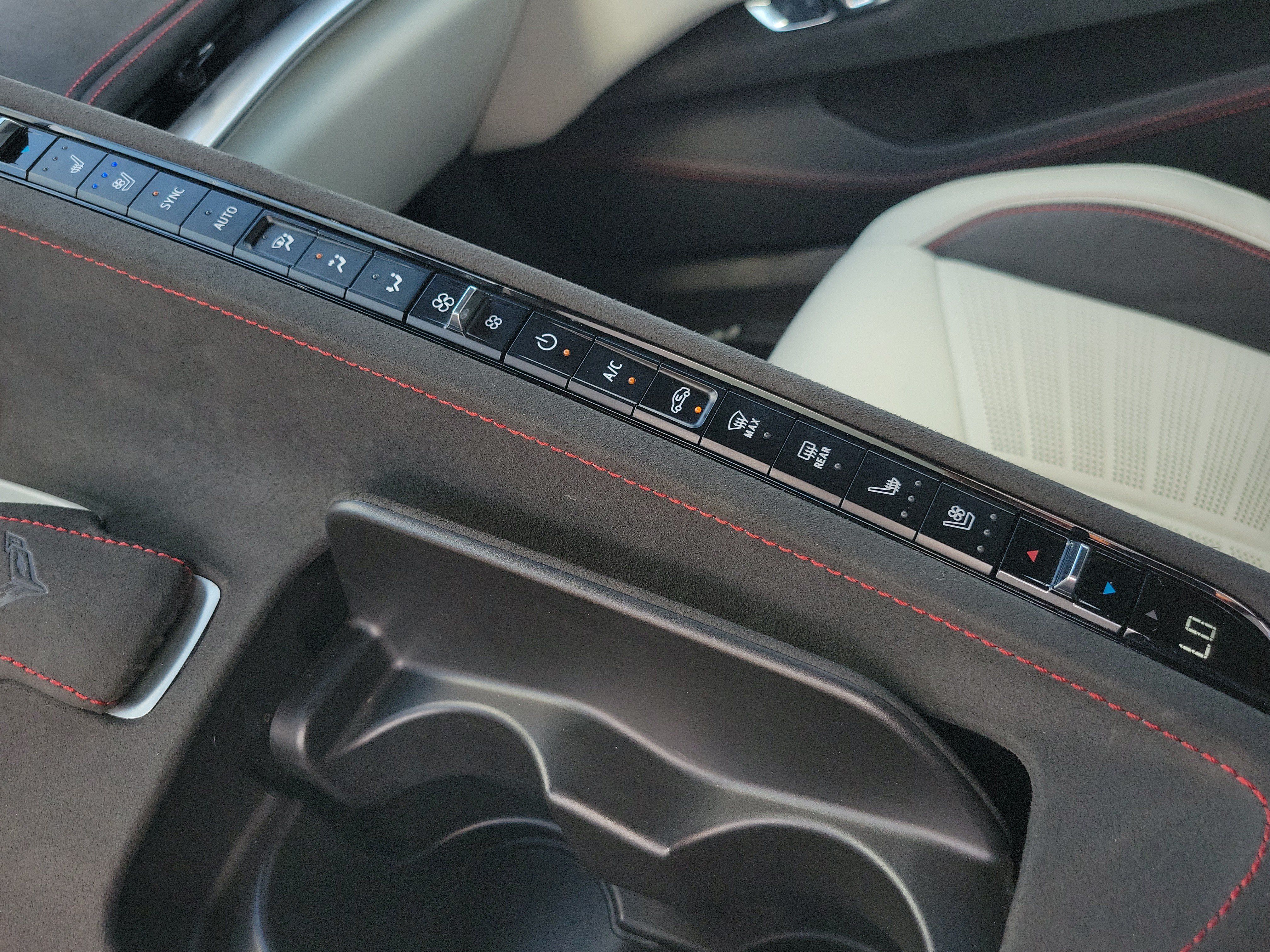 Used 2023 Chevrolet Corvette Stingray Premium Cpe RWD image 17