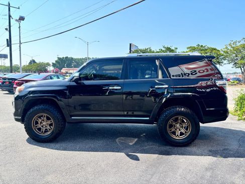 Used 2016 Toyota 4Runner Limited AWD/4WD image 6