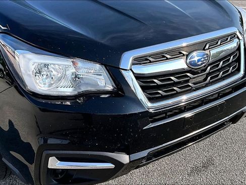 Used 2018 Subaru Forester 2.5i Premium w/ All-Weather Package AWD/4WD image 29