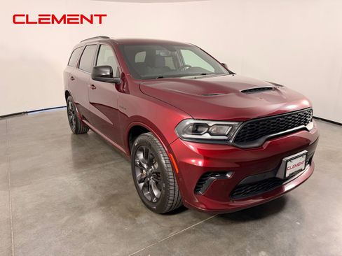 Used 2023 Dodge Durango R/T w/ Blacktop Package AWD/4WD image 3