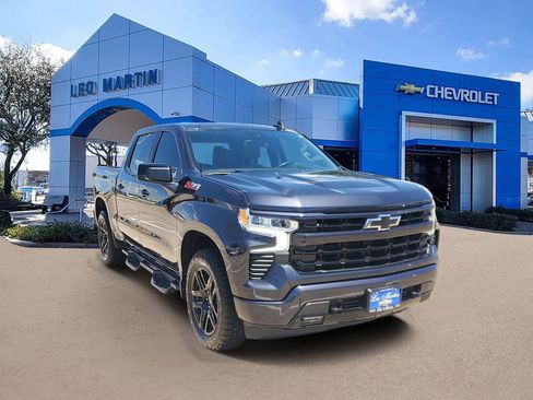 Used 2024 Chevrolet Silverado 1500 RST AWD/4WD image 2