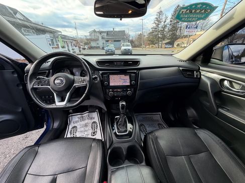 Used 2018 Nissan Rogue SL w/ Premium Package image 13