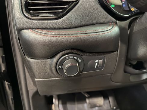 Used 2023 Dodge Durango GT image 21