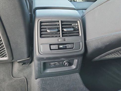 Used 2021 Audi A4 2.0T Premium Plus w/ Premium Plus Package image 17