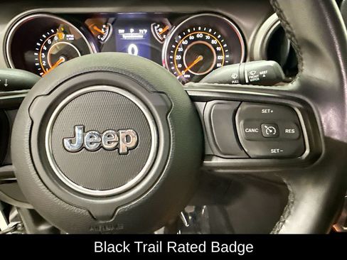 Used 2022 Jeep Wrangler Sport AWD/4WD image 29