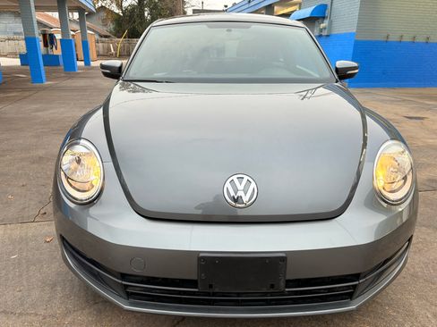 Used 2013 Volkswagen Beetle 2.5 image 4