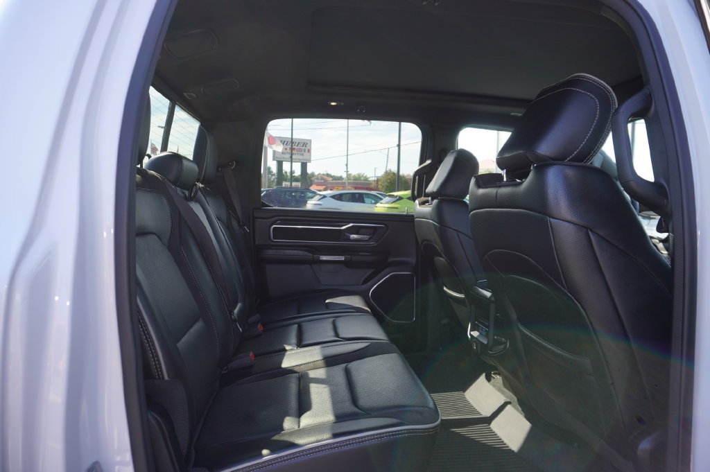 Used 2023 RAM 1500 Laramie AWD/4WD image 27