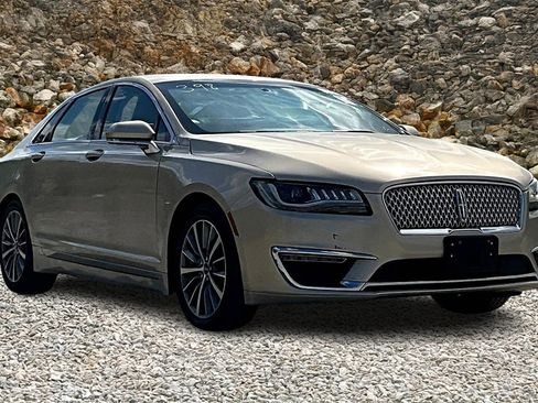 Used 2017 Lincoln MKZ Premiere image 8