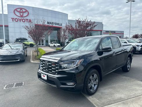 Used 2025 Honda Ridgeline TrailSport image 1