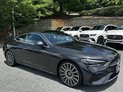 Certified 2025 Mercedes-Benz CLE 300 4MATIC Coupe image 2