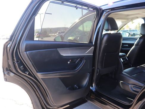 Used 2025 MAZDA CX-70 3.3 Turbo w/ Preferred Package image 11