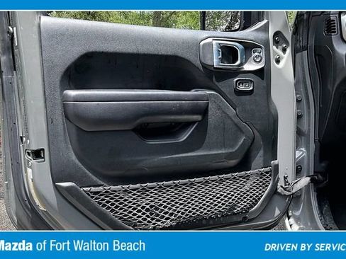 Used 2021 Jeep Wrangler Sport AWD/4WD image 16