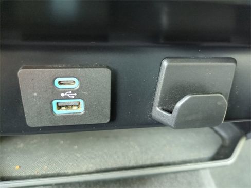 Certified 2023 Ford F150 XLT image 21