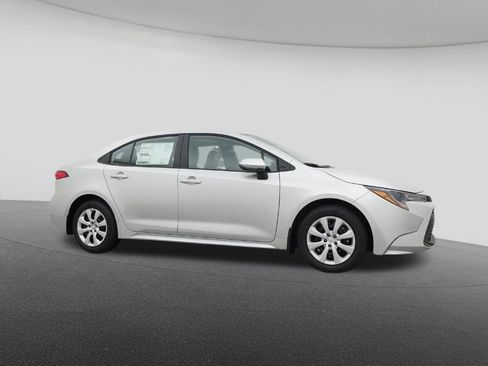 New 2026 Toyota Corolla LE image 28