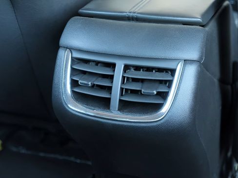 Used 2023 Chevrolet Malibu LT FWD image 27