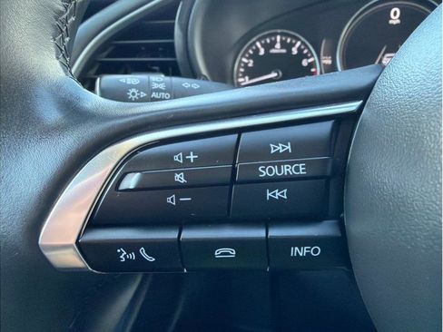 Used 2024 MAZDA MAZDA3 s FWD image 17